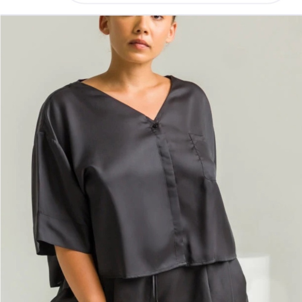 Ettitude Sateen Shirt Women Size L XL NWT